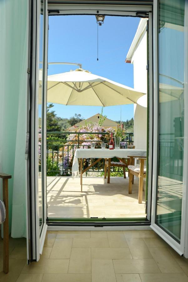 Penelope - Loggos Apartment *